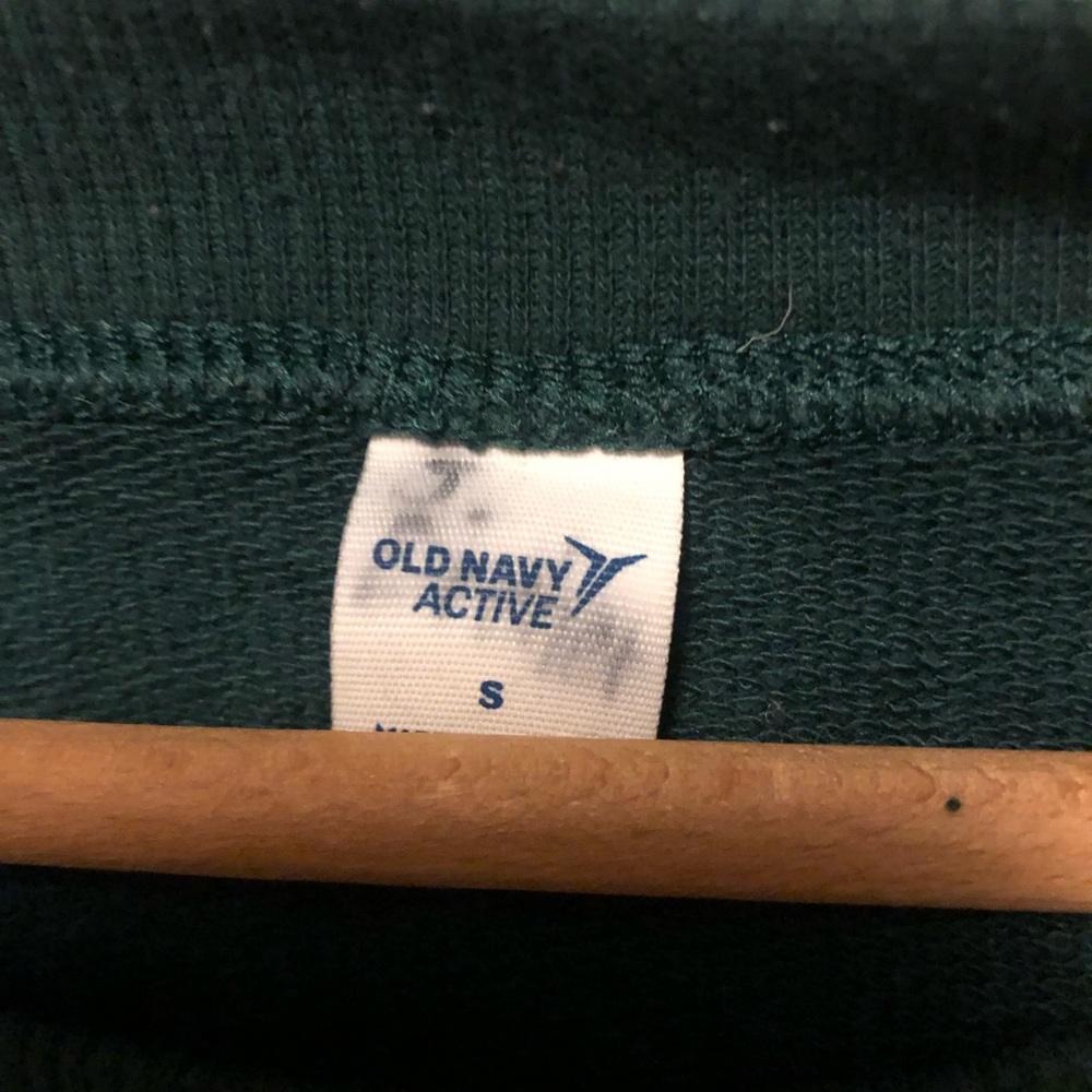 Women’s athletic sweatshirt